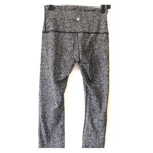 Lululemon crop pants